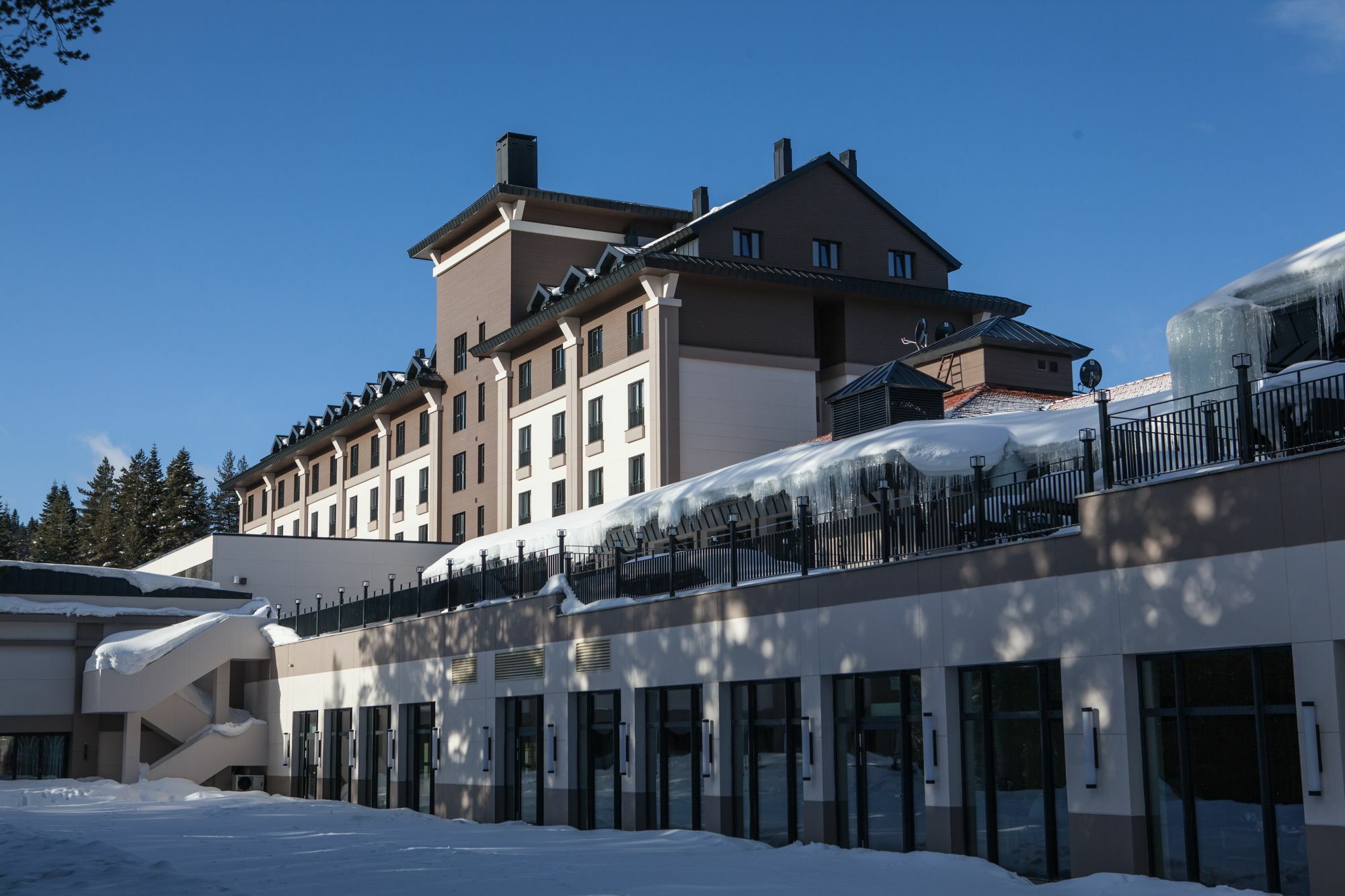 Resort Jura Mountain 5*