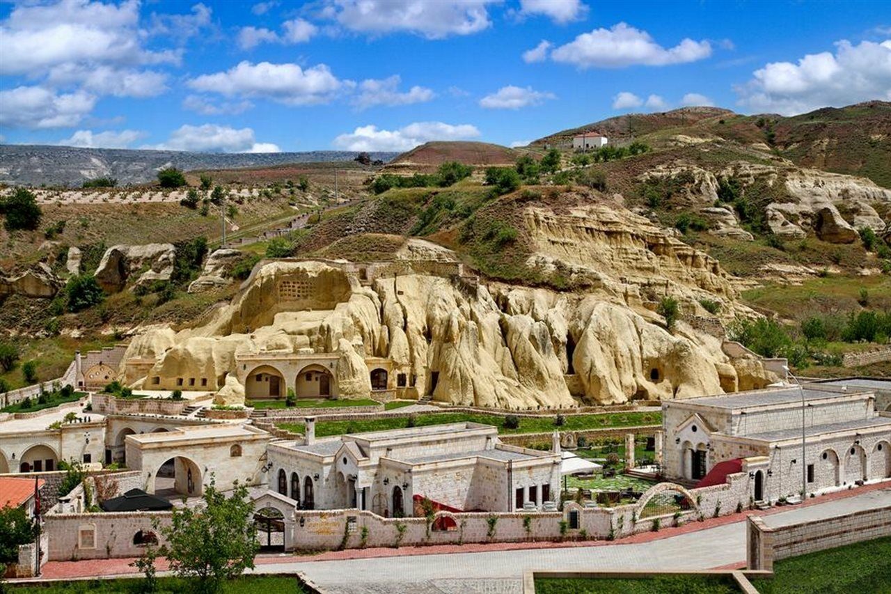 Seraphim Cave & Hotel 5*