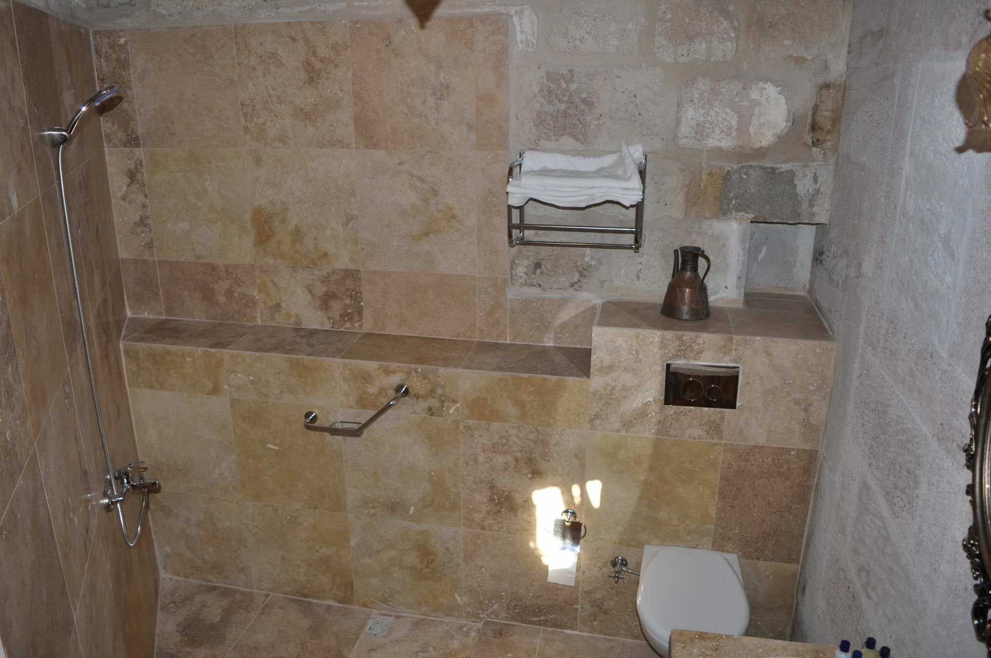 Hotel Salkim Cave House