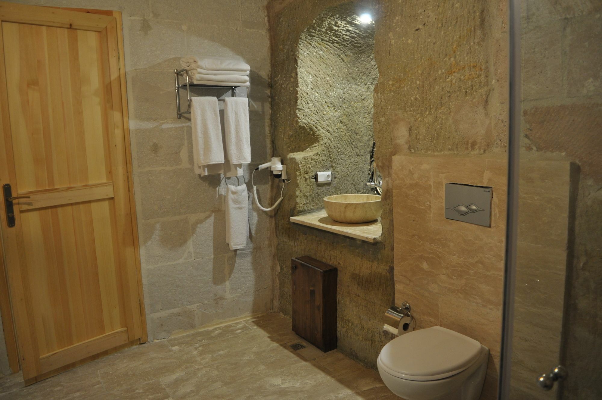 Salkim Cave House Hotel 2*