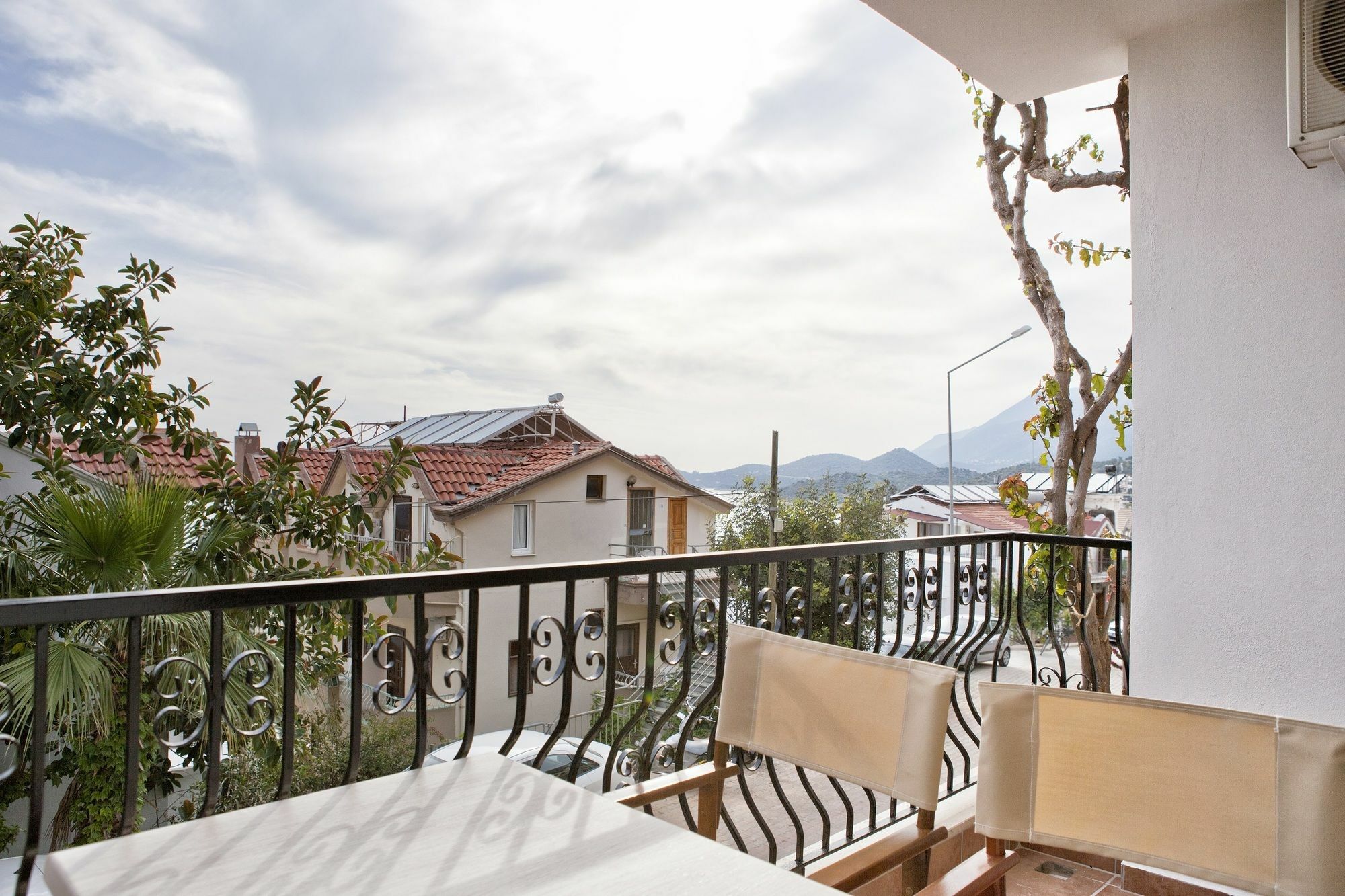 Lantana Aparts Aparthotel 2*