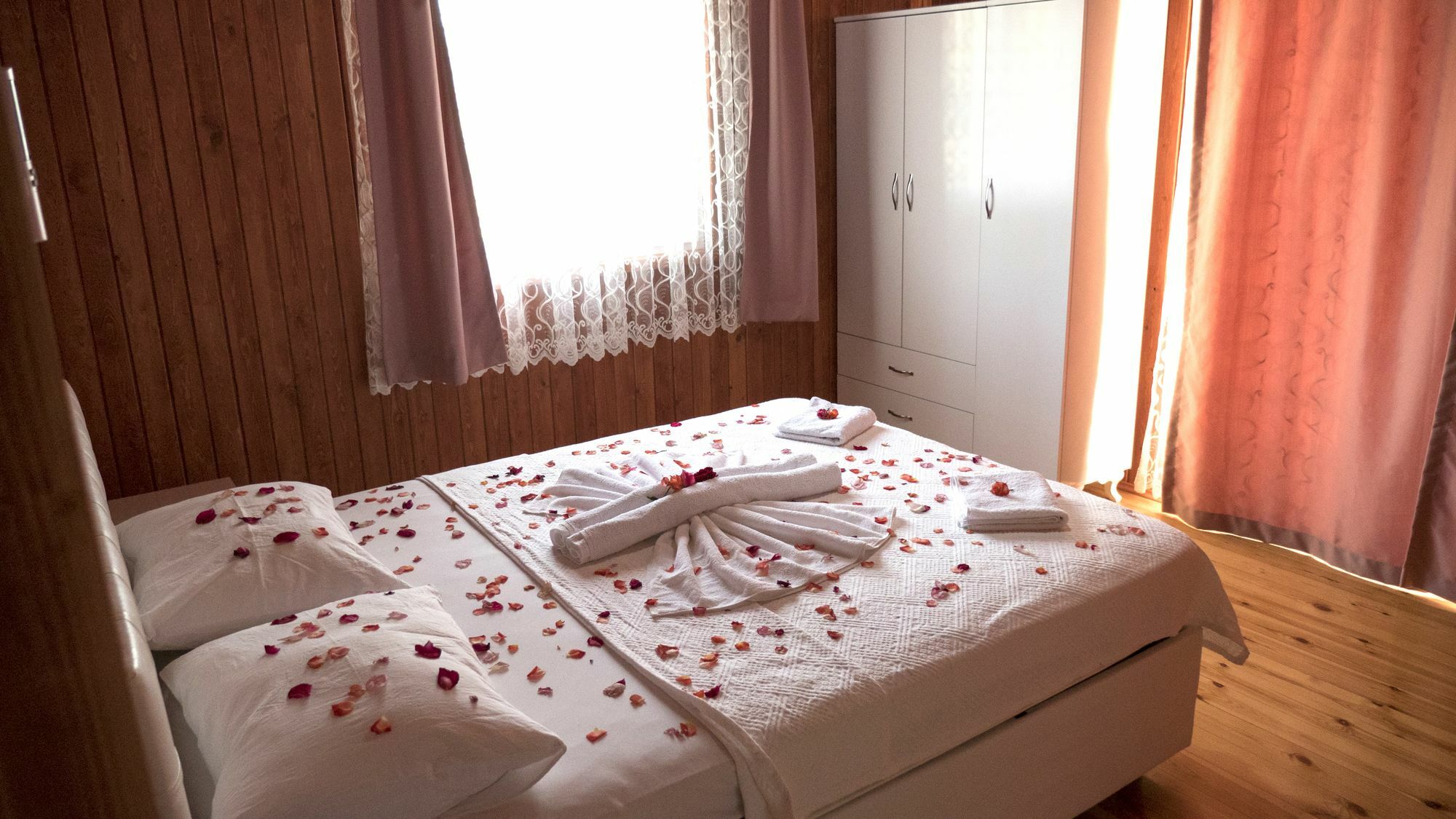 Kal1350 Kumsal 3 Bedrooms Kalkan