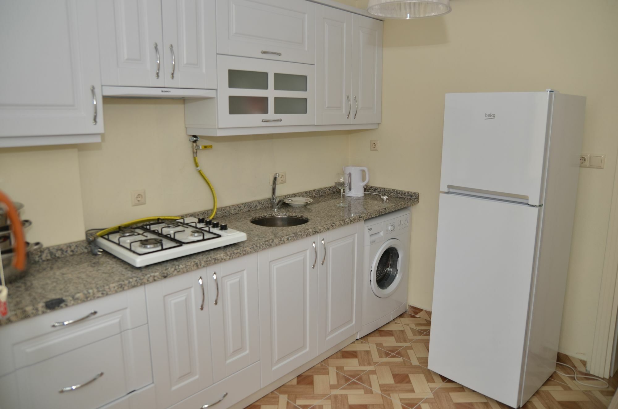 Fi Aparthotel