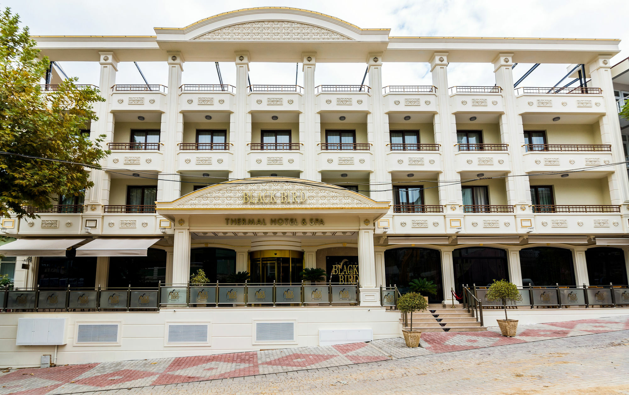 Black Bird Thermal & Hotel Gokcedere
