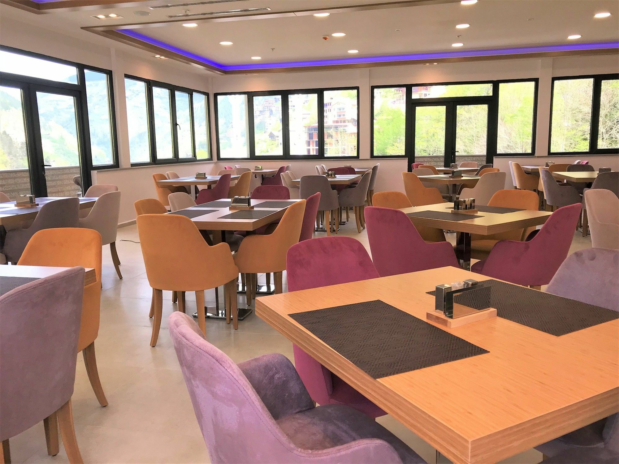 Hotel Golden 4*