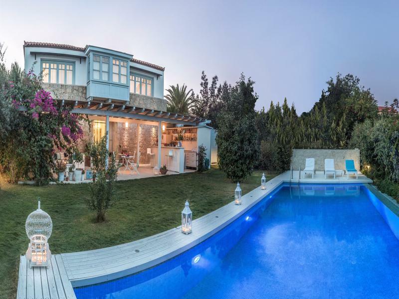 Alura 3*