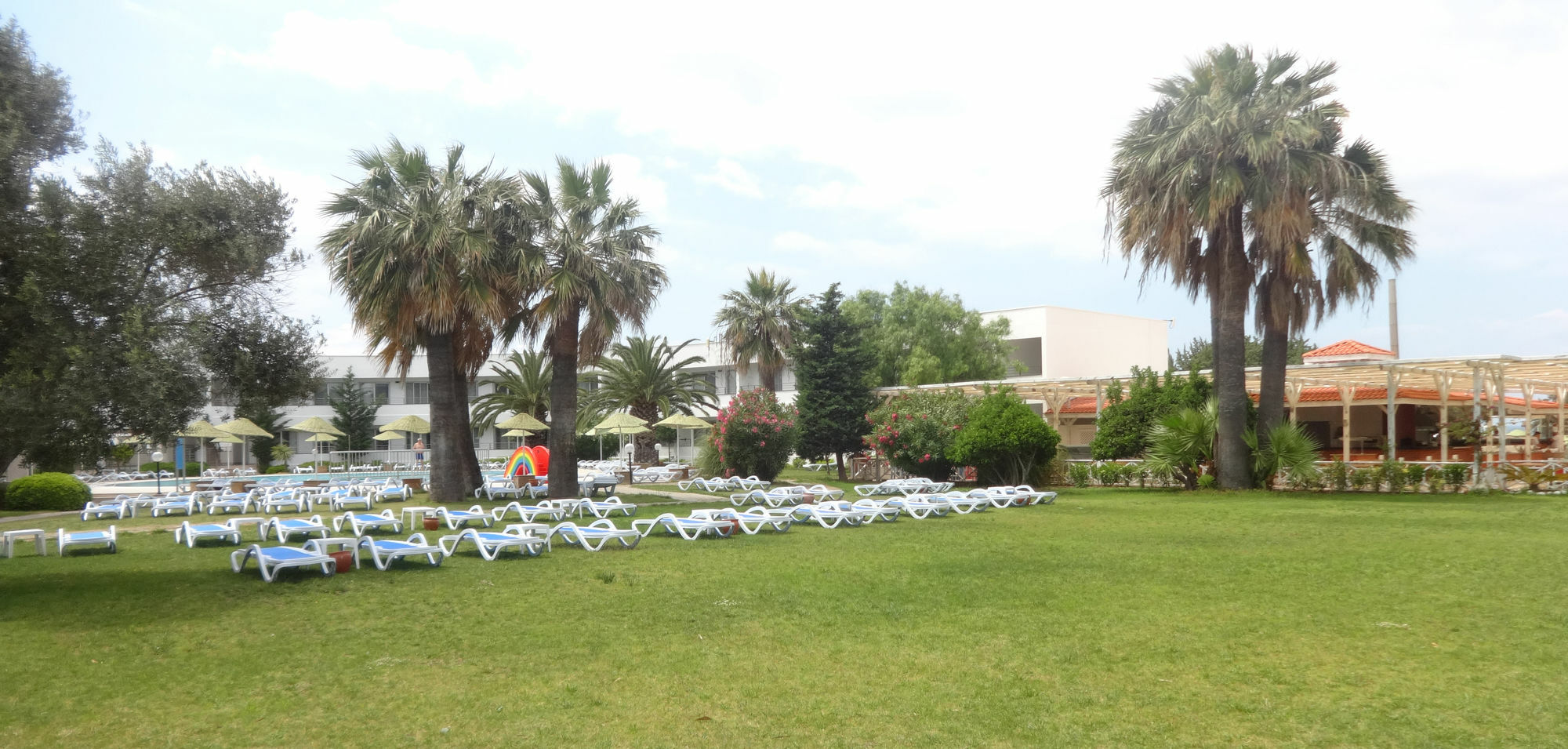 Altin Yunus * Cesme