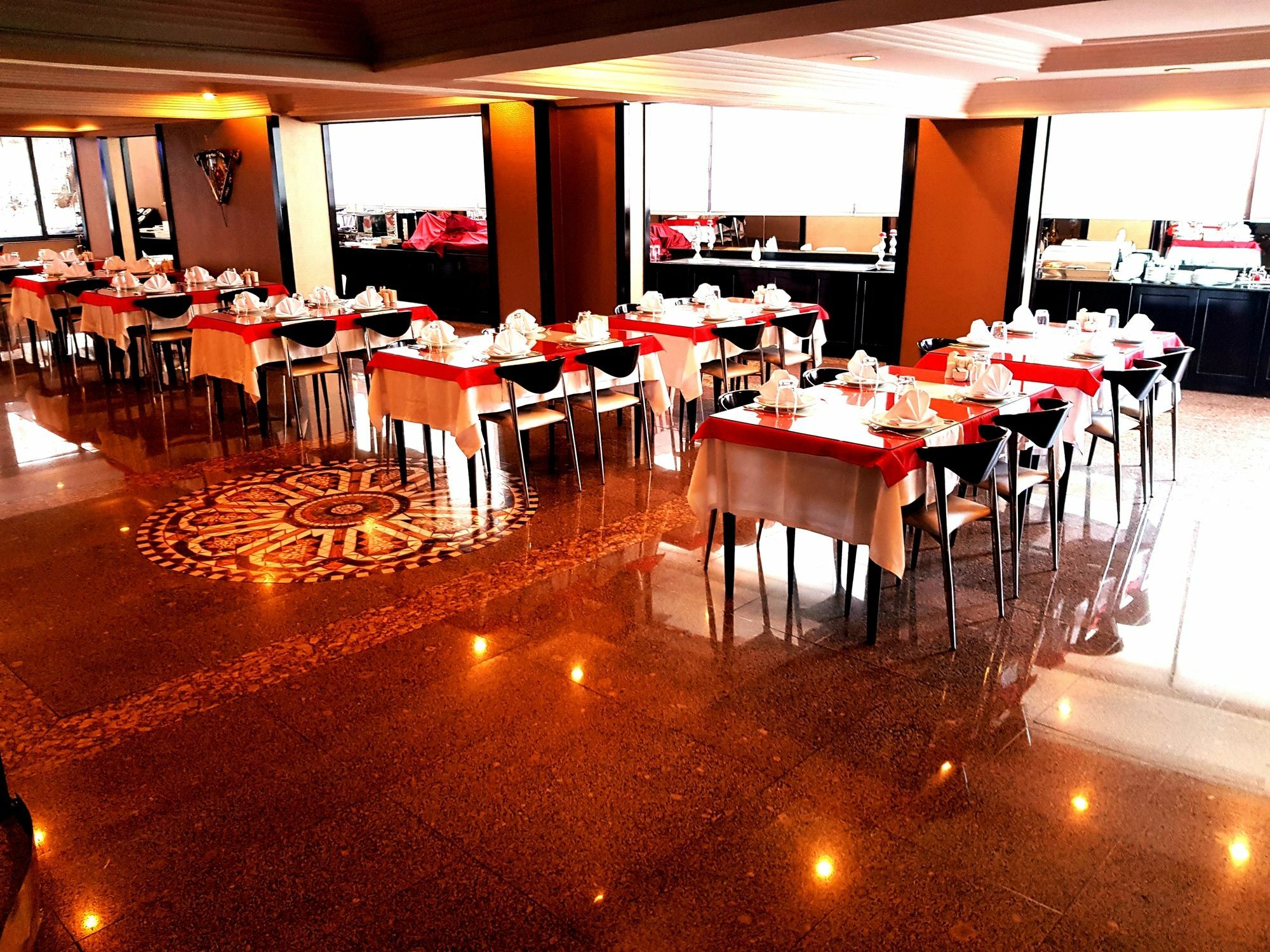 Hotel Business Park 4*