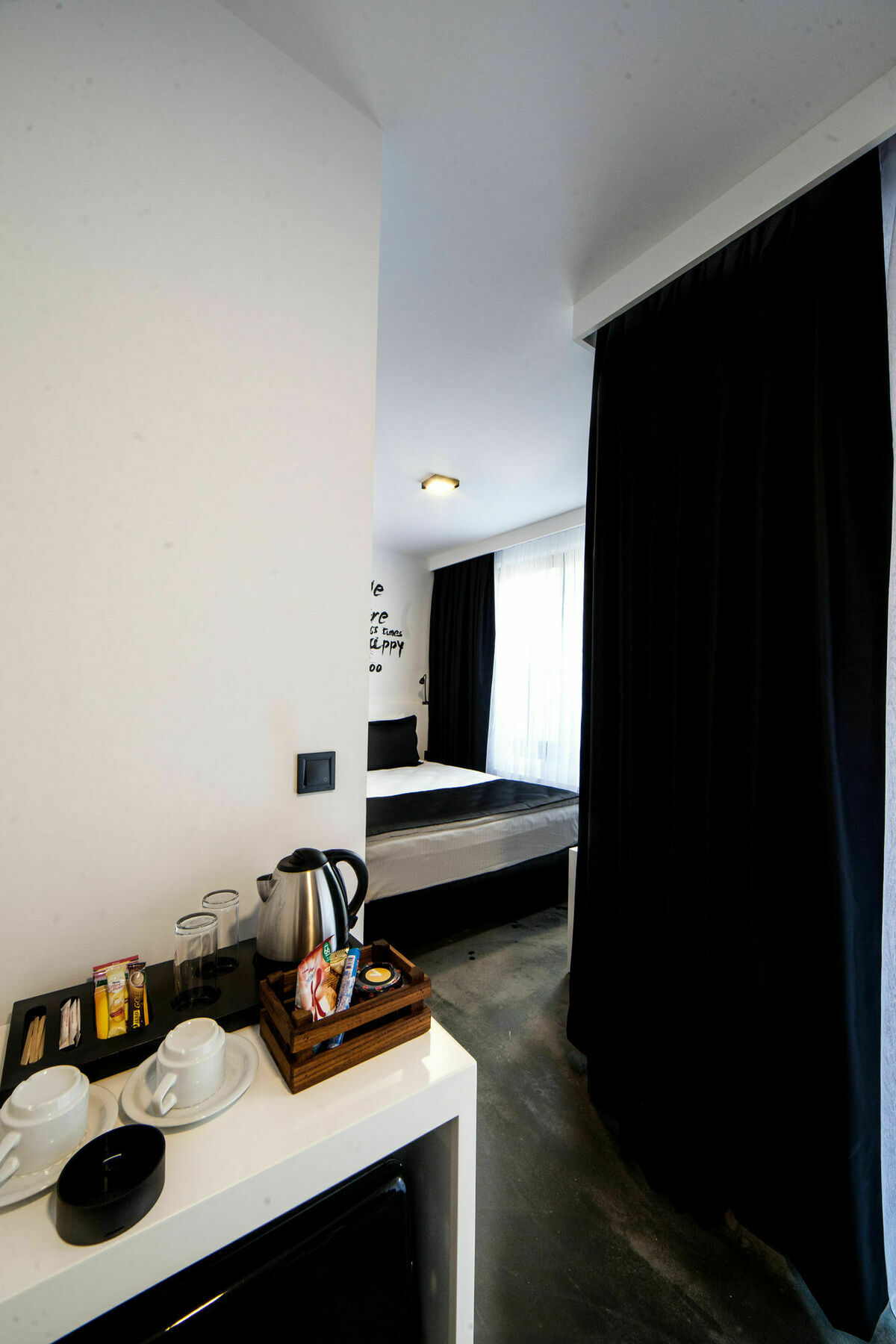 65 Budget Hotel 3*