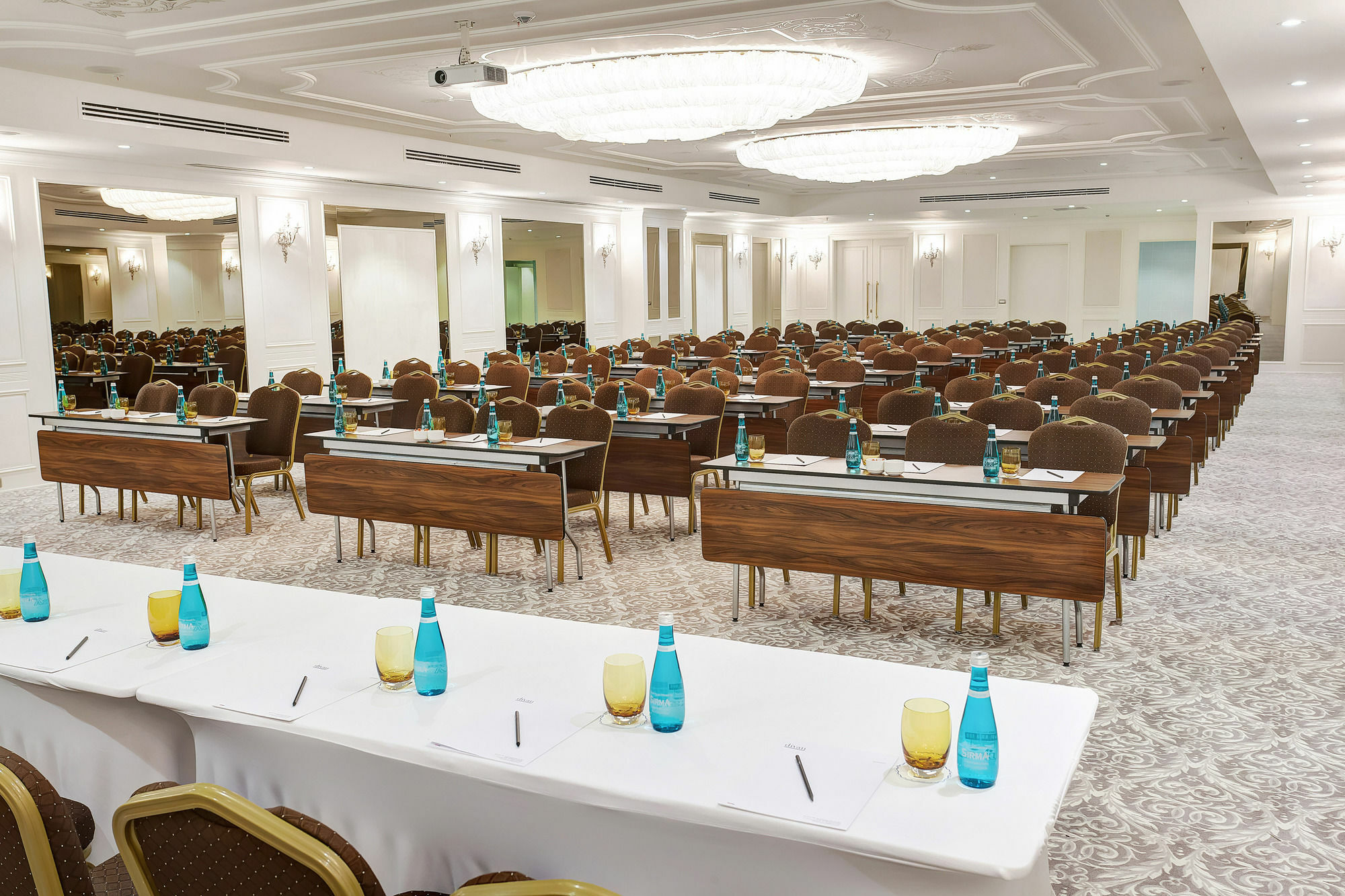 Hotel Divan 5*