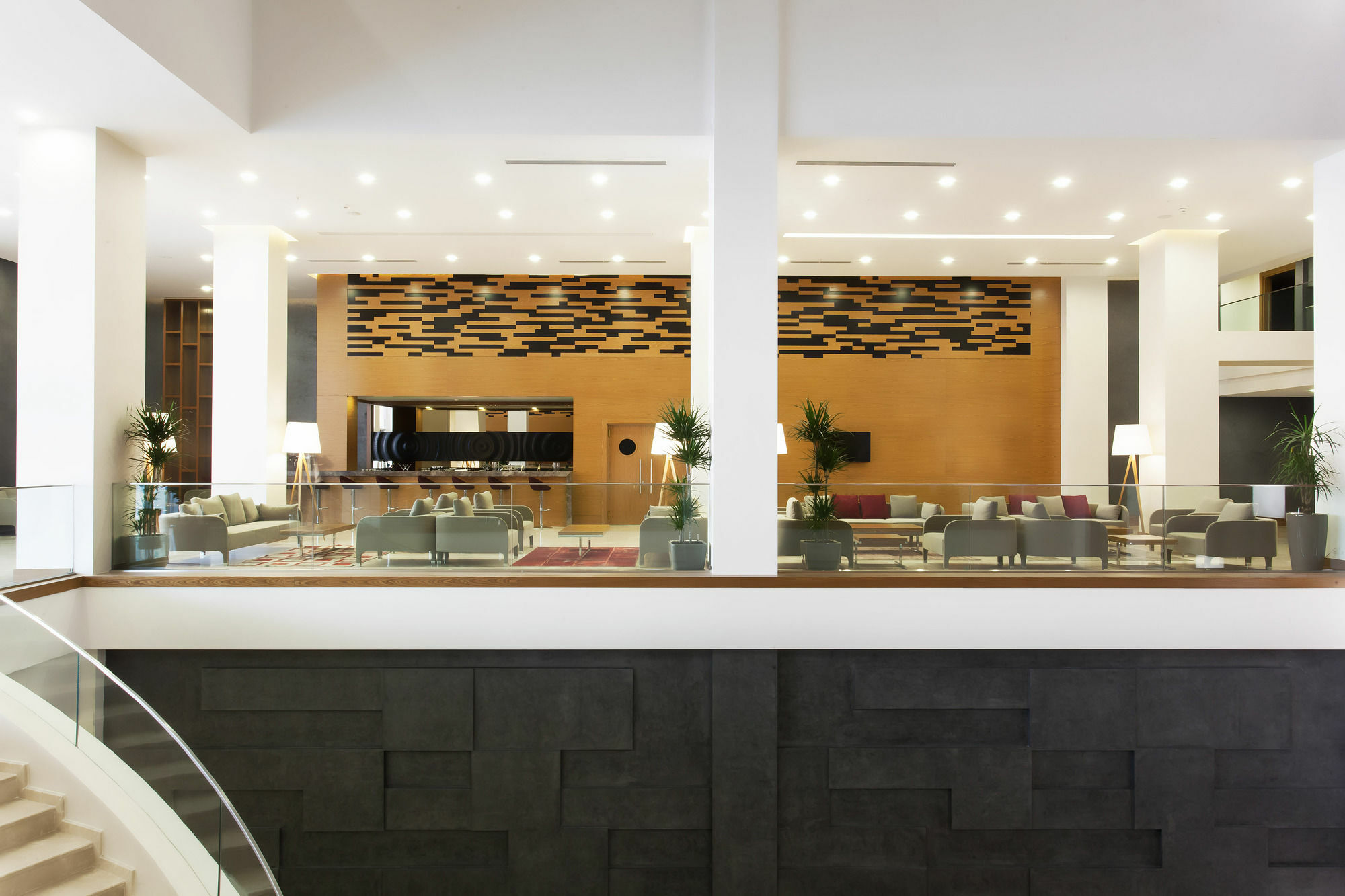 Divan Hotel 5*
