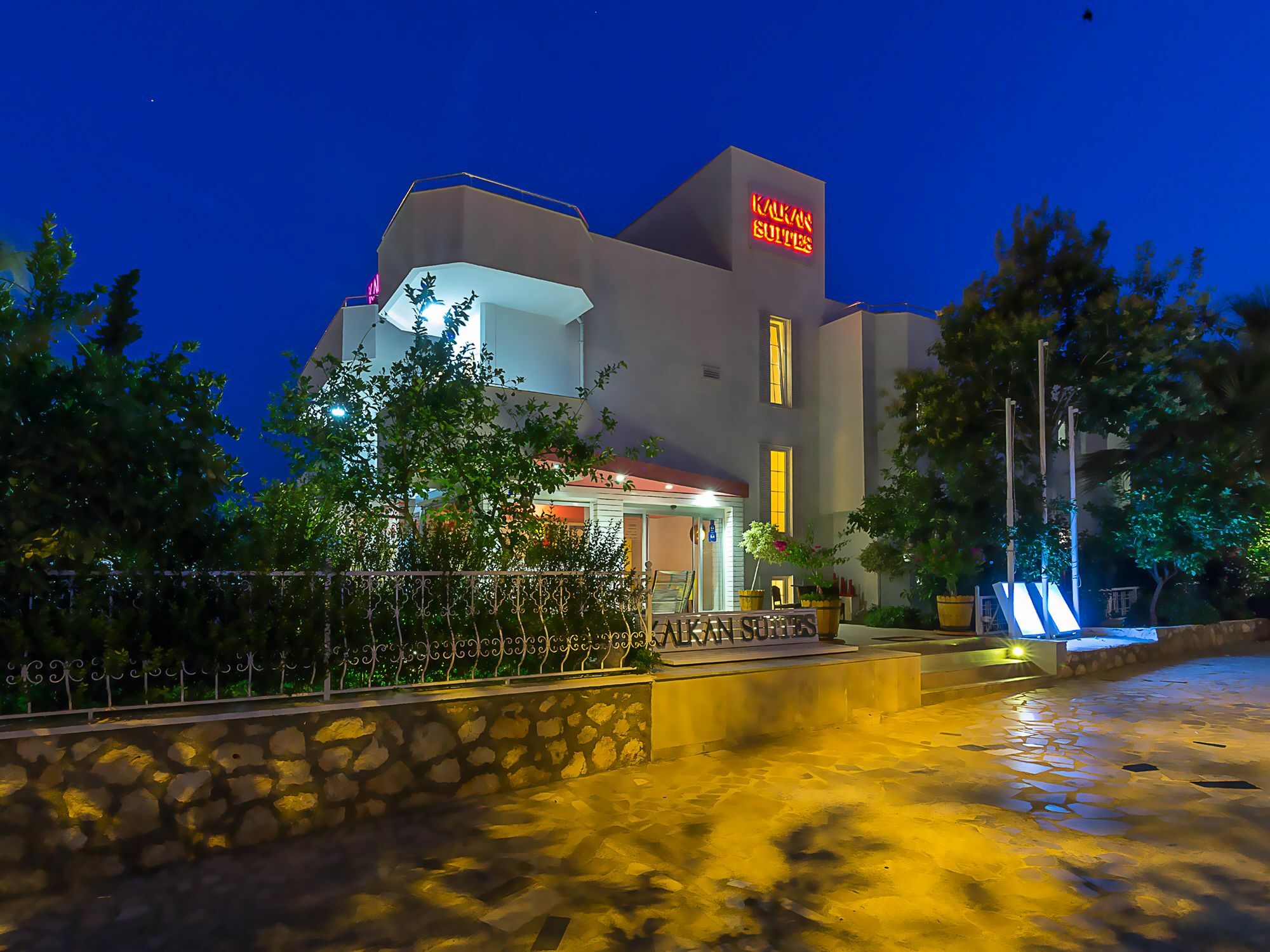 Kalkan Suites *