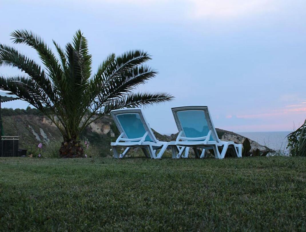 Palm Love hotel *