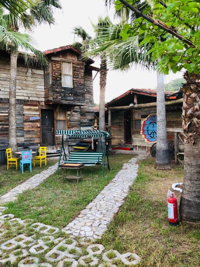 Lodge Kadir's Family House