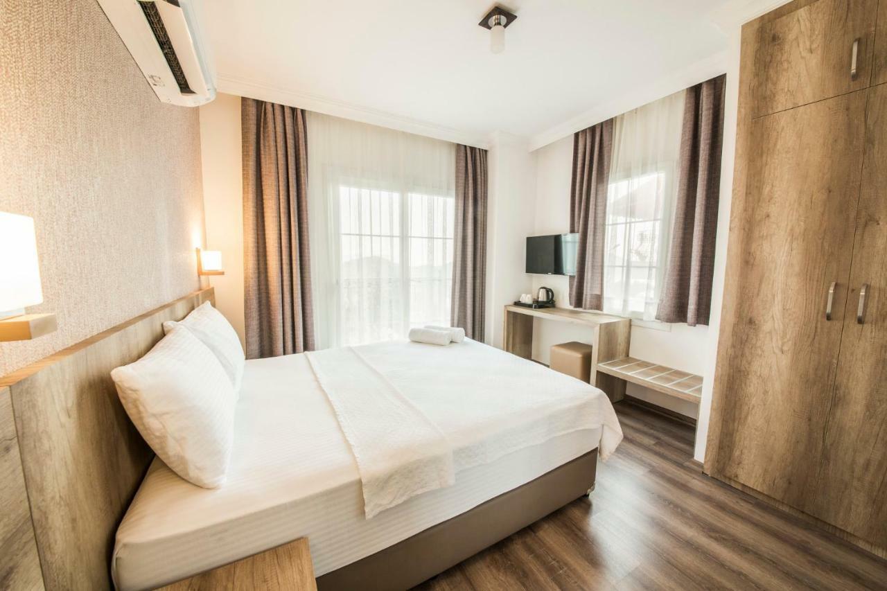 Dekatria Rooms&aparts Hotel