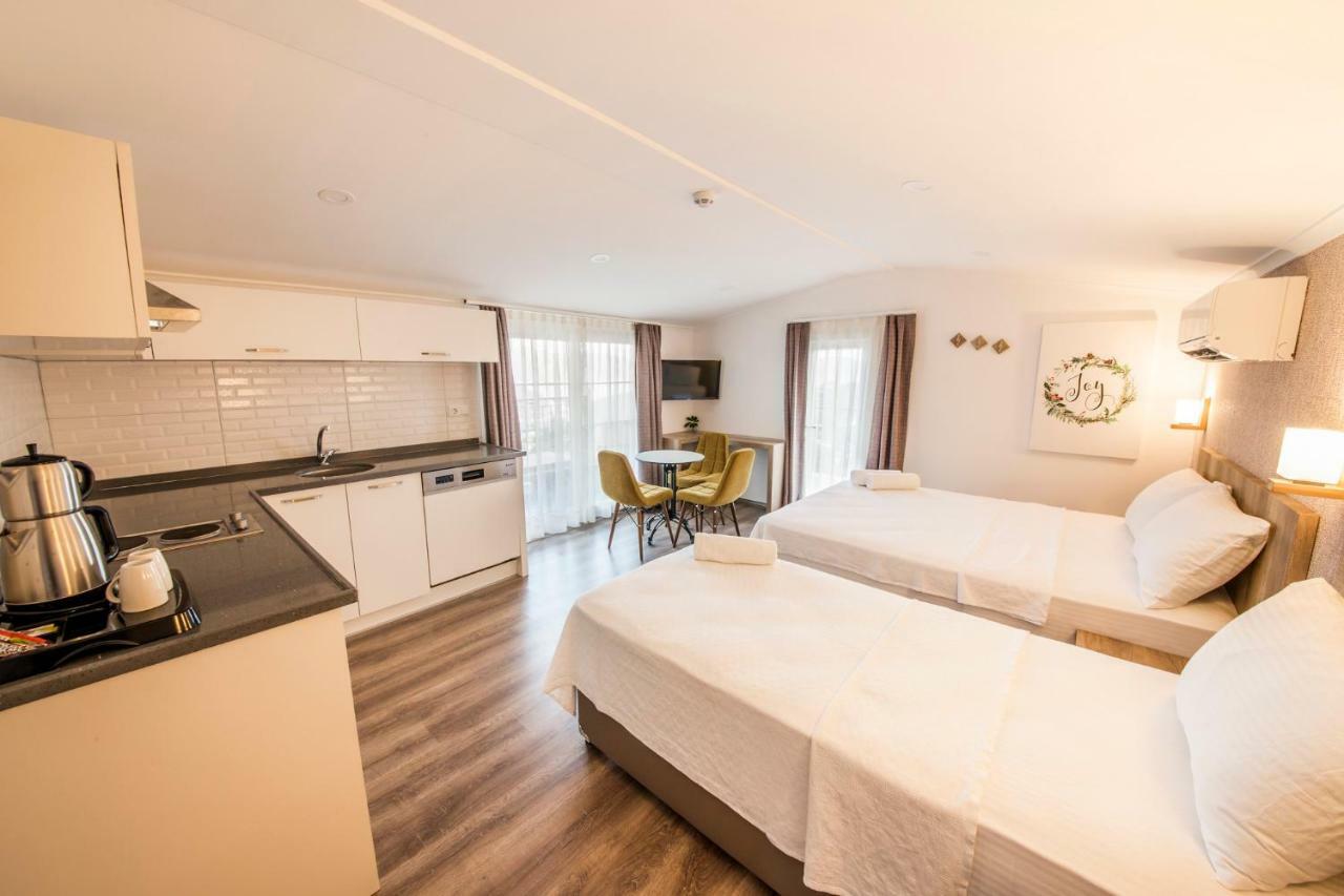 Dekatria Rooms&aparts Hotel