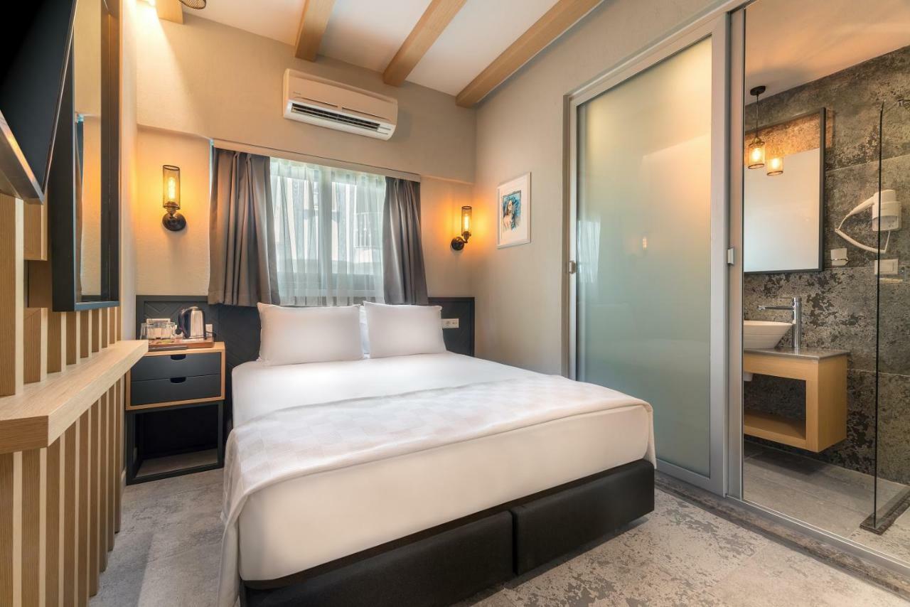 Isola 12 Hotel