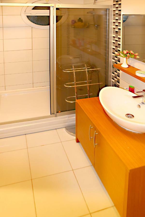 Paradise Town Premium Villa