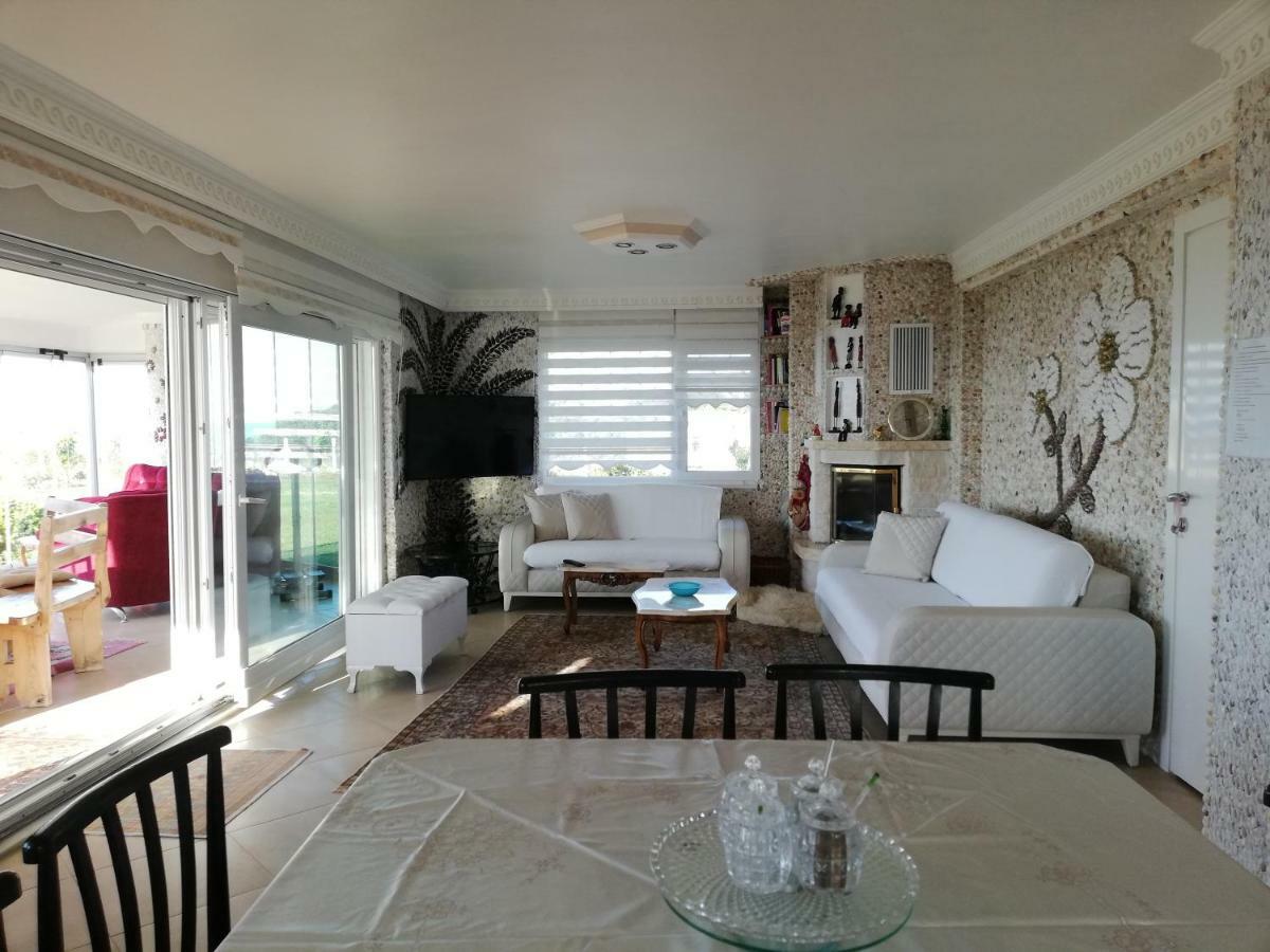 Perice Apartment *