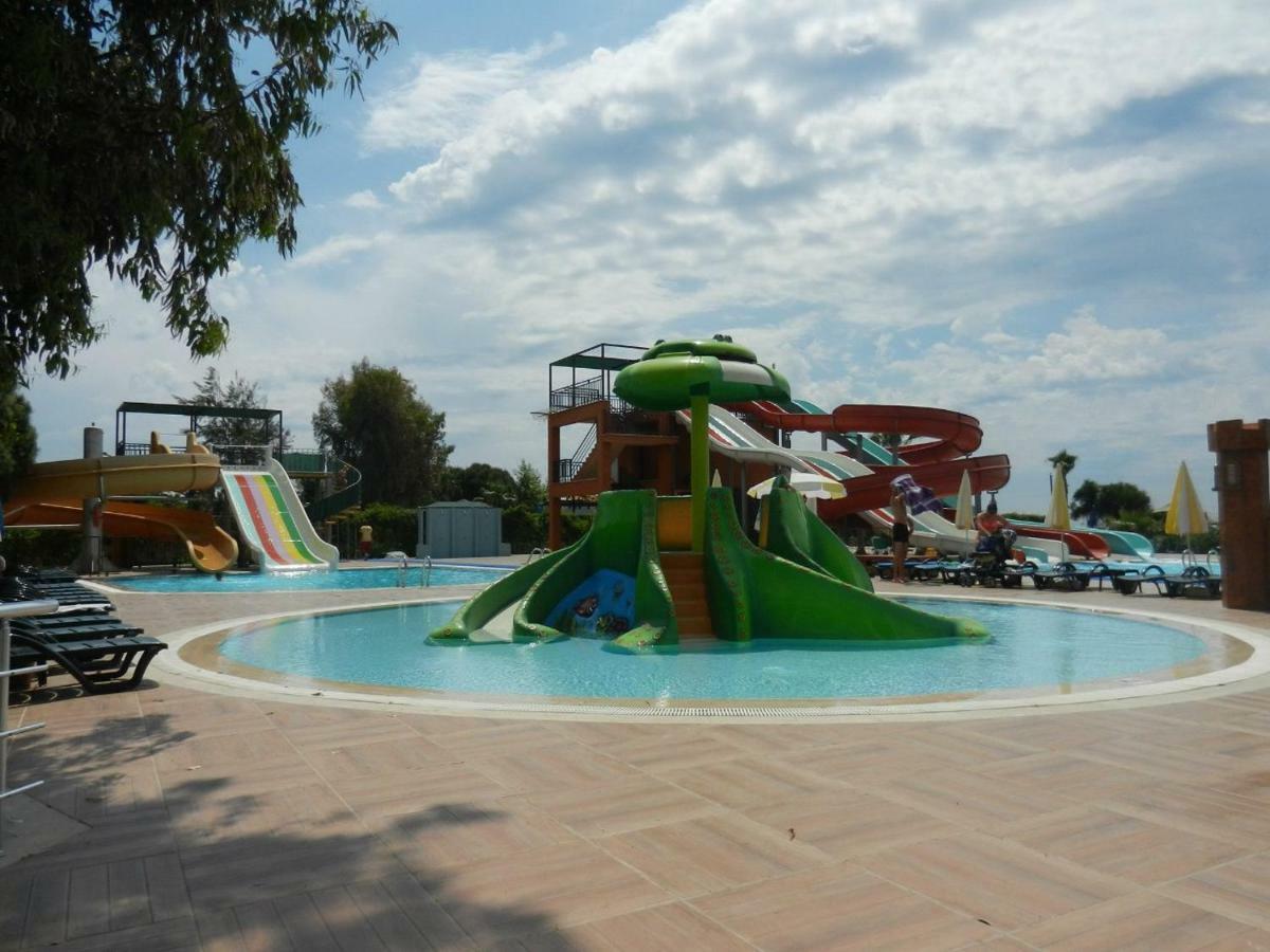 Club Turtas 4*