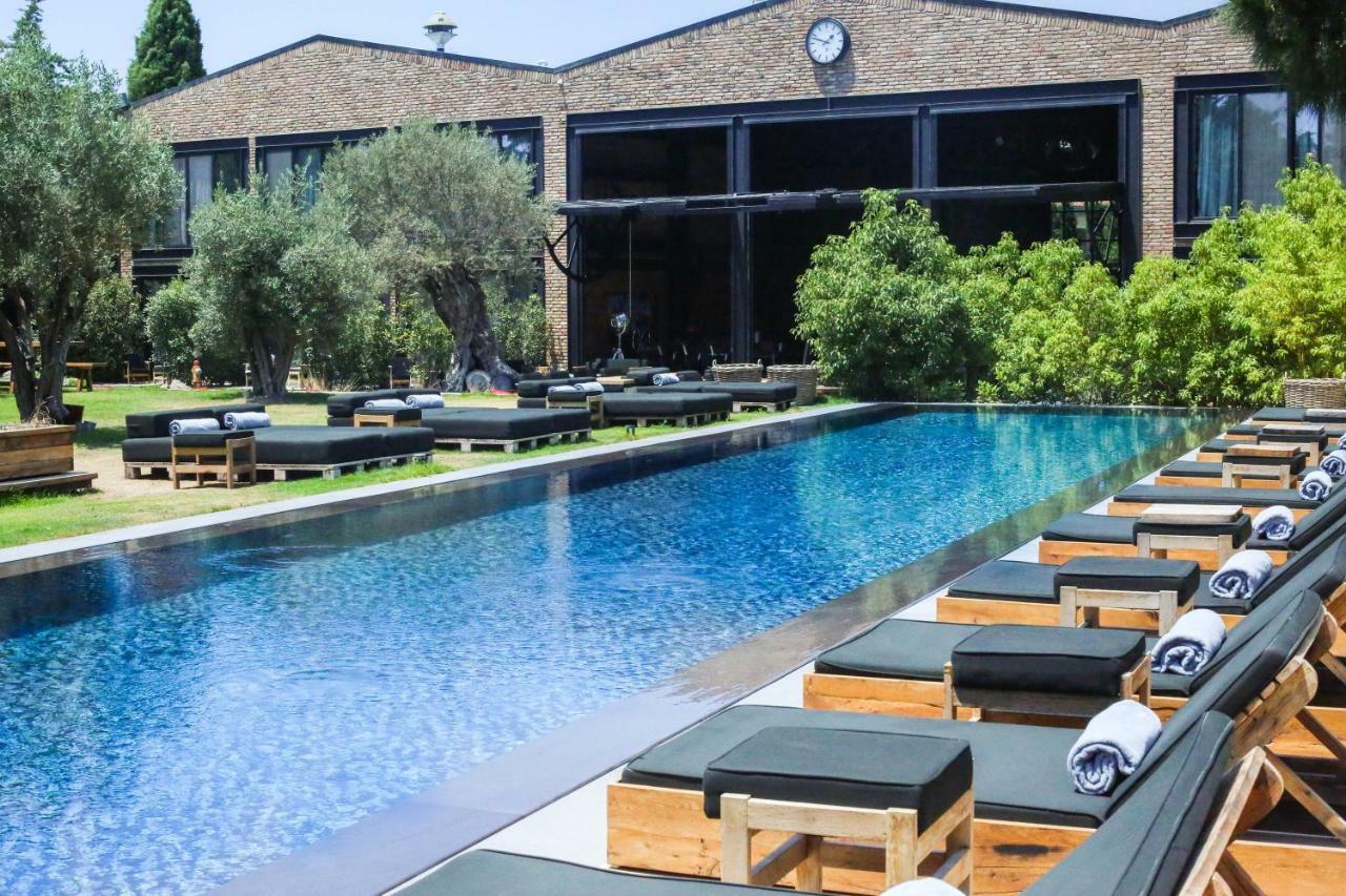 Warehouse By The (adults Only) 2*
