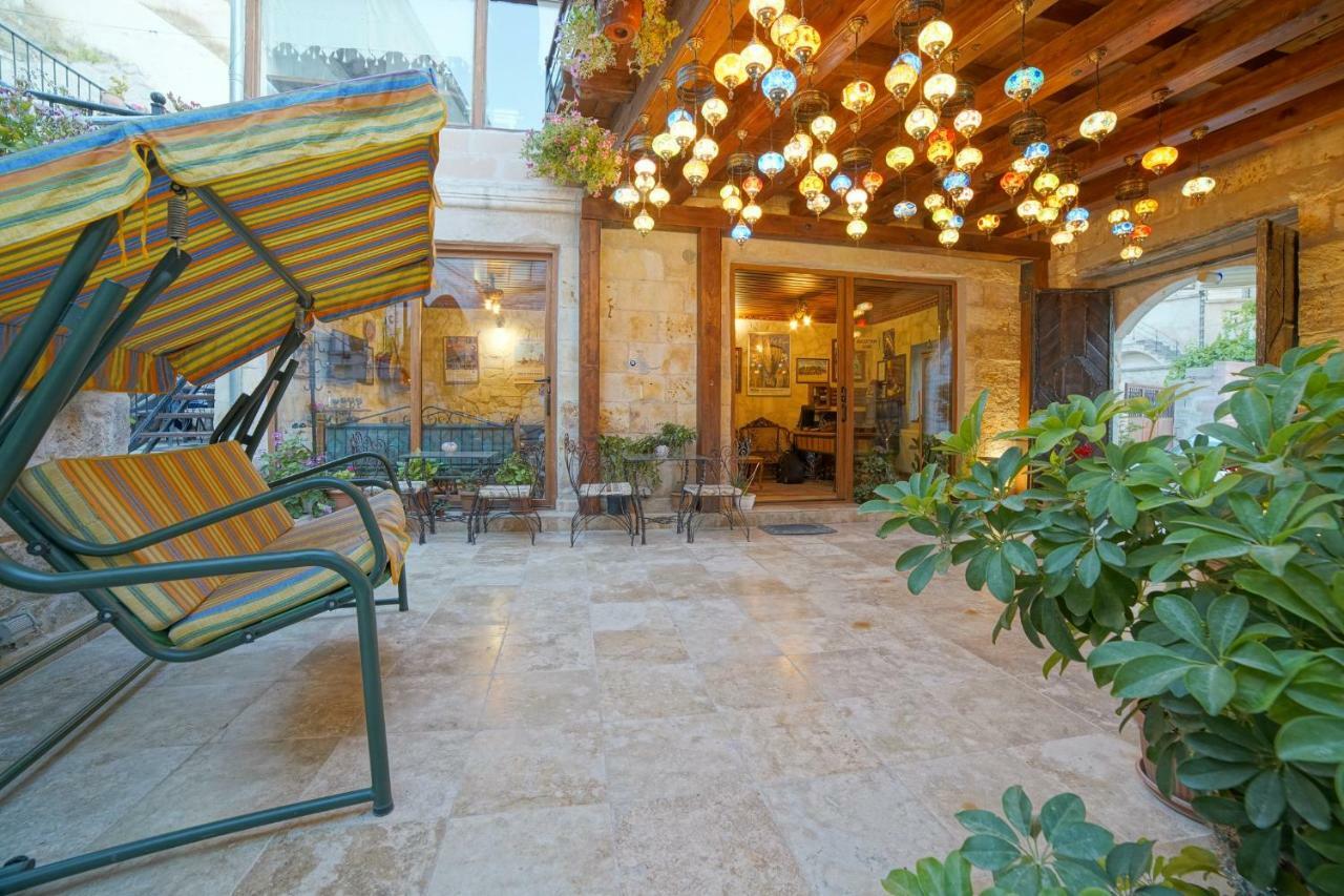 Inn Melek Cave