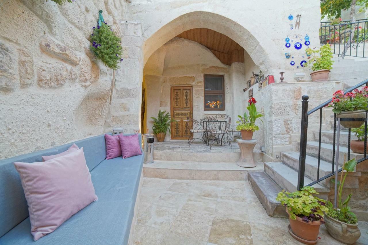 Melek Cave Inn Goreme