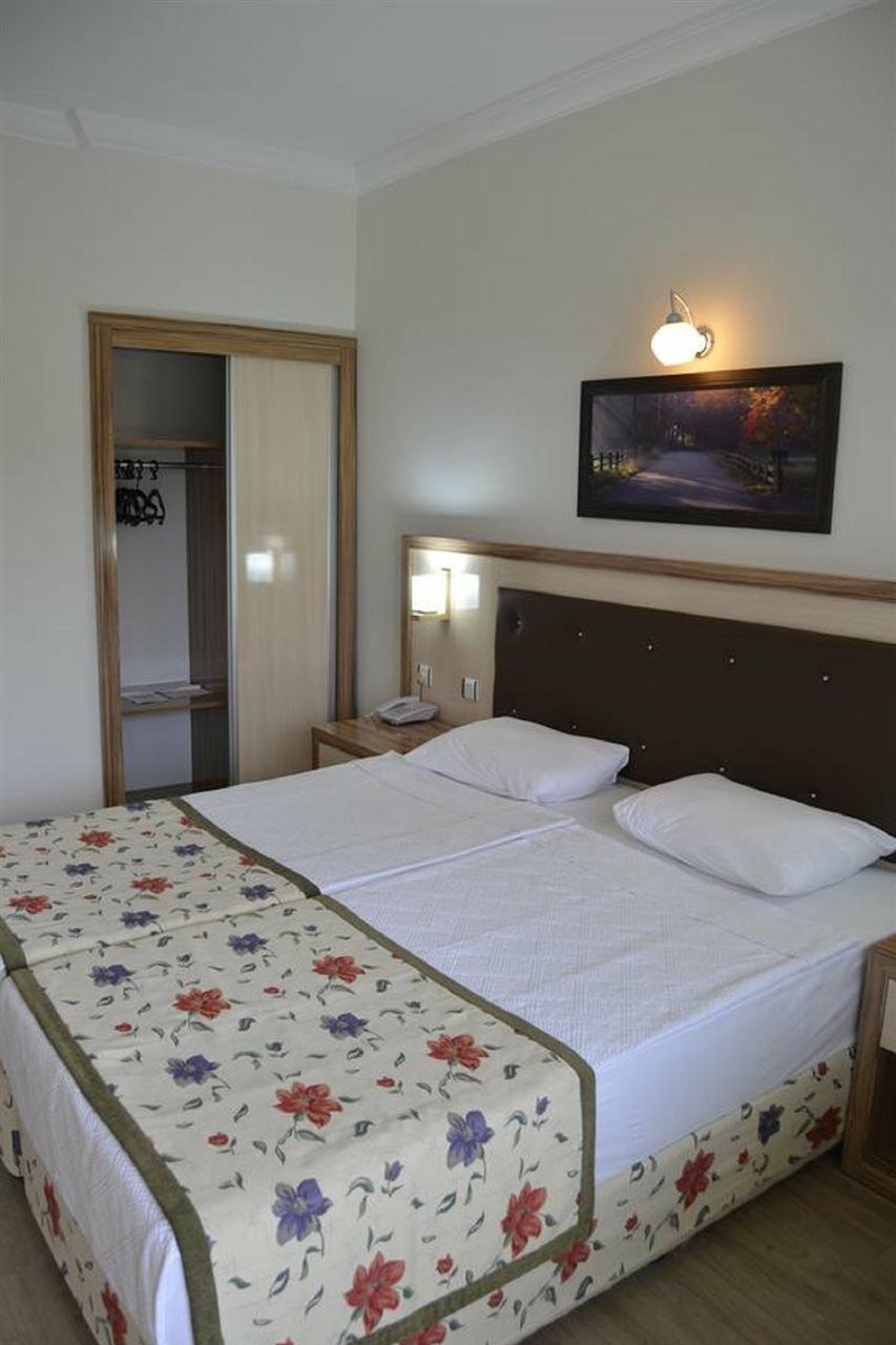 Venus Resort 4*