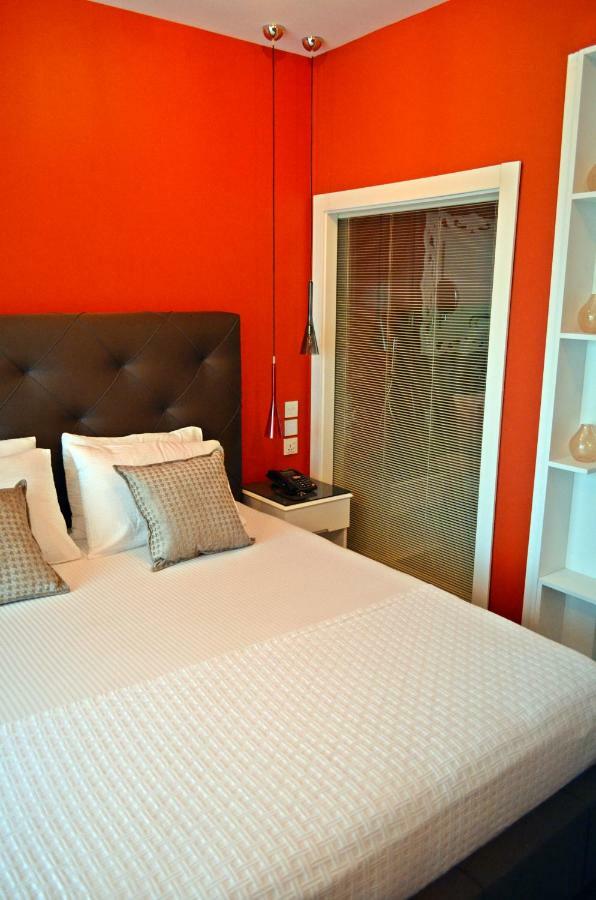 Ferush Boutique Hotel *