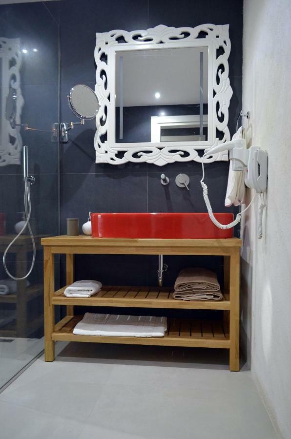 Ferush Boutique Hotel *
