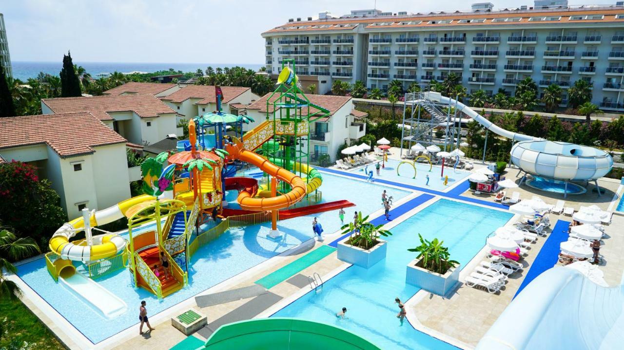 Selectum Family Comfort Side 5* Kizilagac (Manavgat)