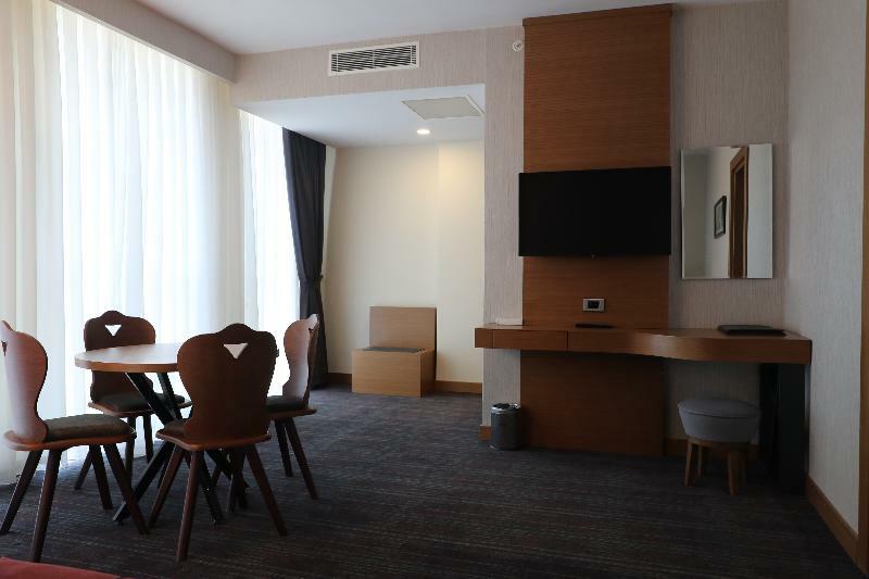 New Garden Hotel 4*