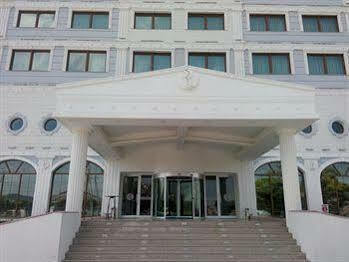 Hotel Ramada Usak