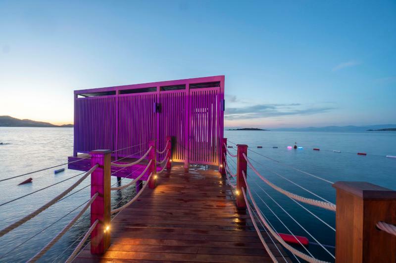 Resort The Elysium