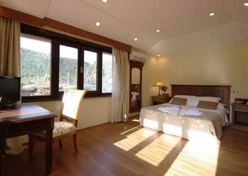 Alarga Sail Boutique & Yacht Club Resort