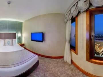 Hotel Biz Cevahir Sultanahmet 4*