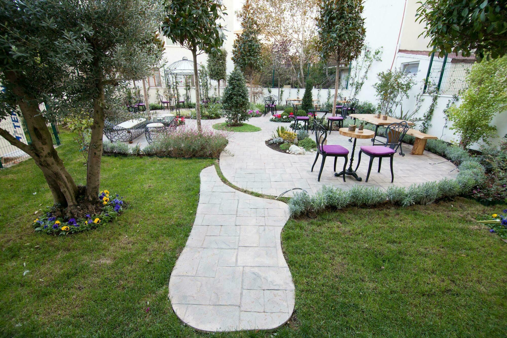 Tuzla Garden & Hotel 4*