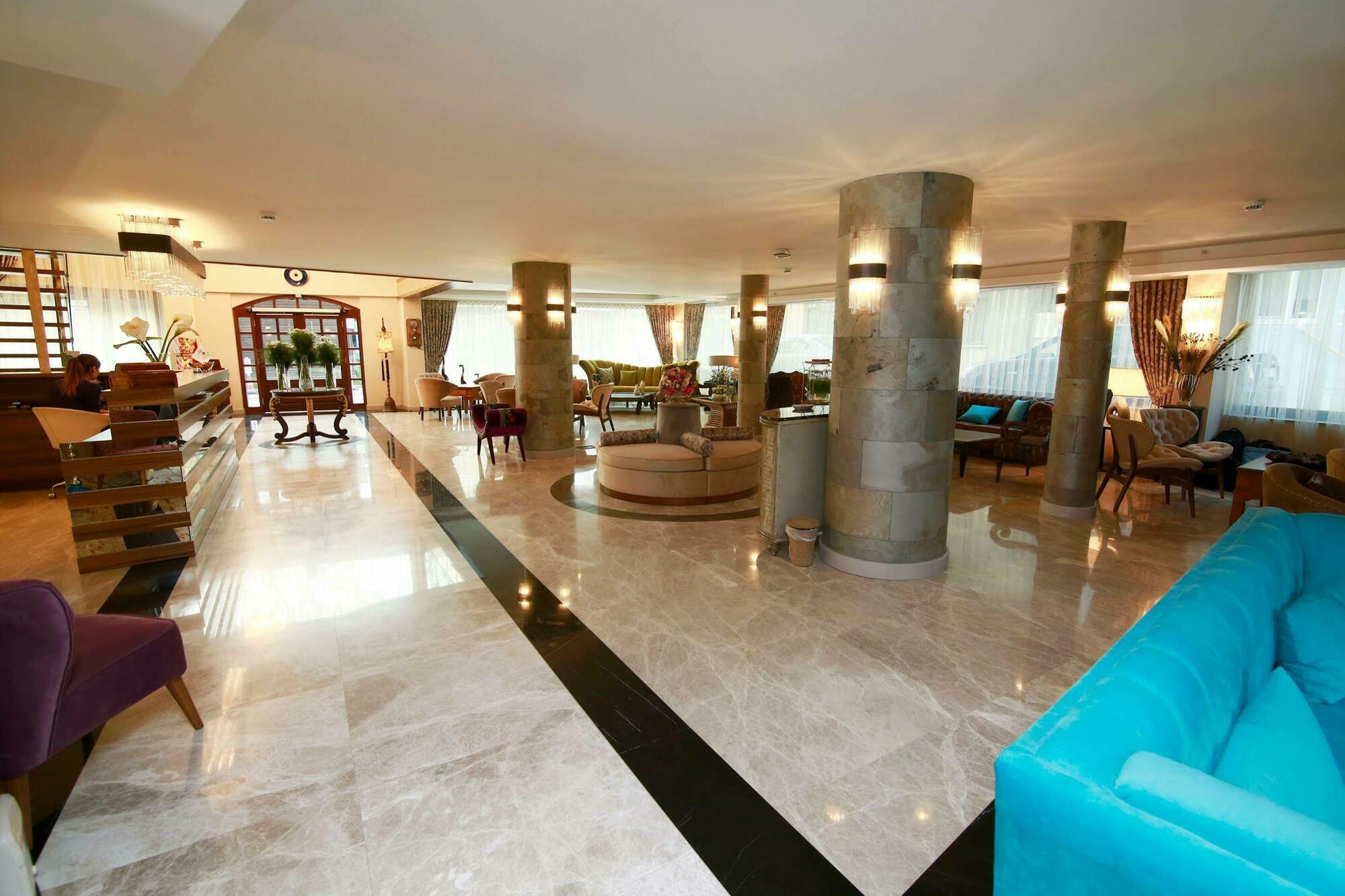 Tuzla Garden & 4*