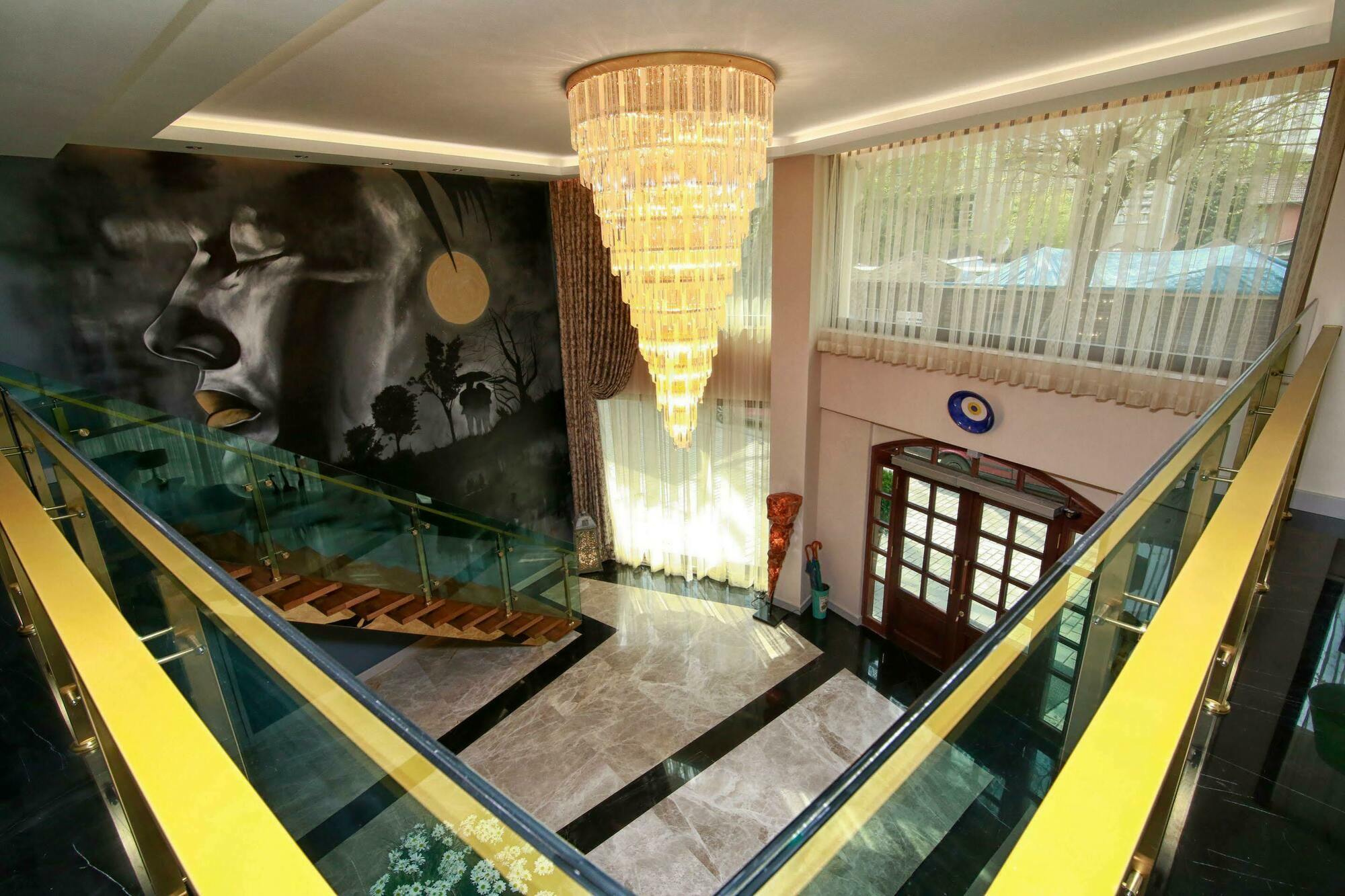 Tuzla Garden & Hotel 4*