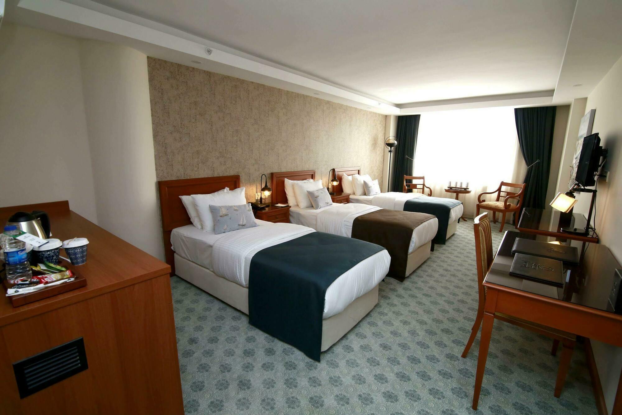 Tuzla Garden & 4*