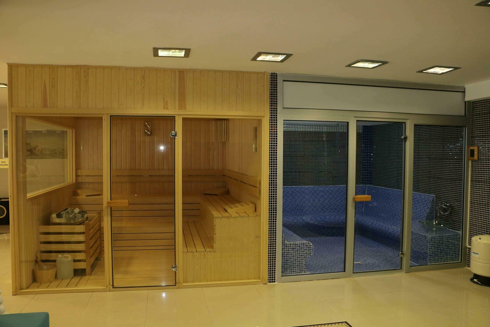 Business Grand Hotel