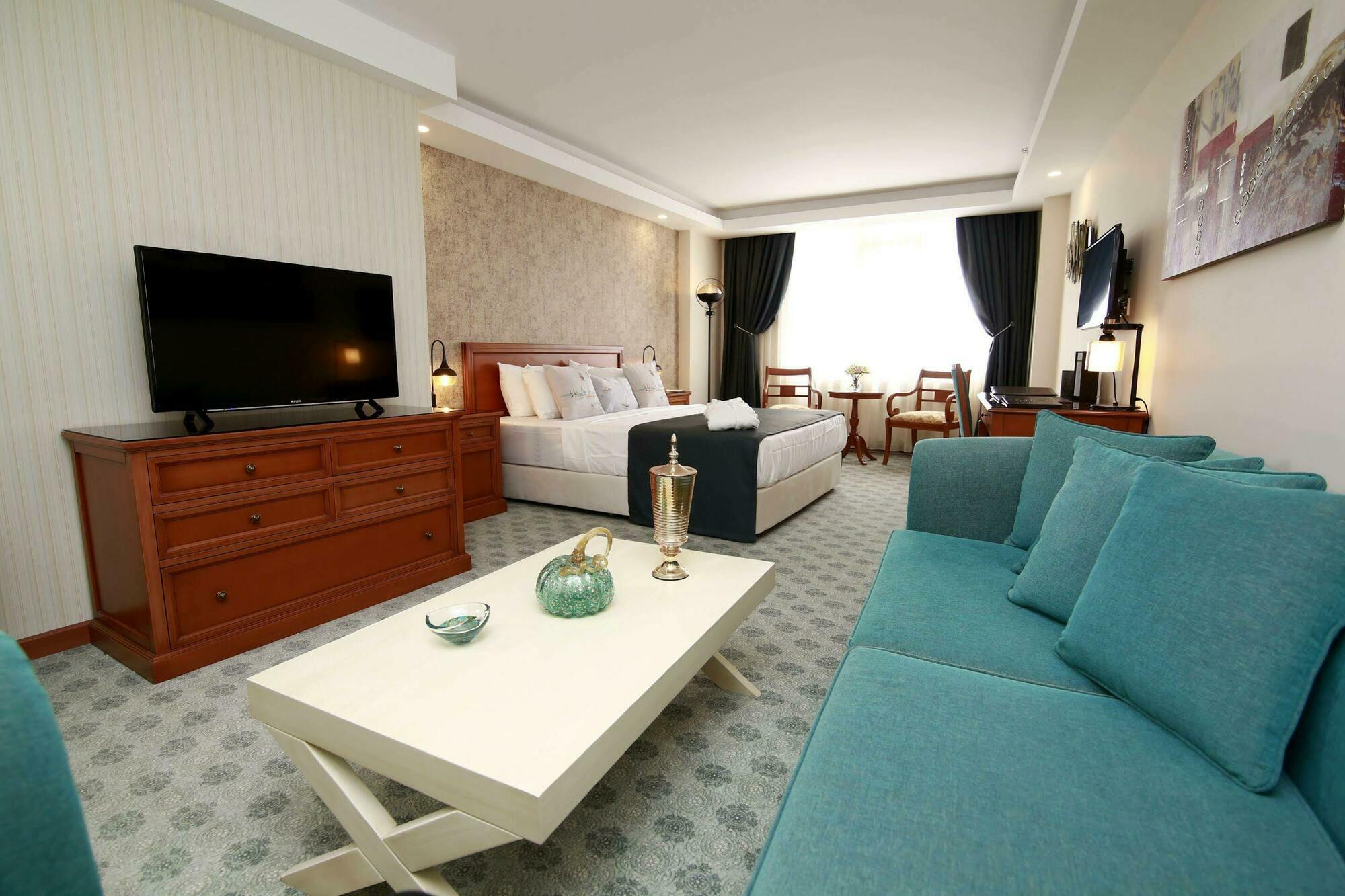Tuzla Garden & 4*