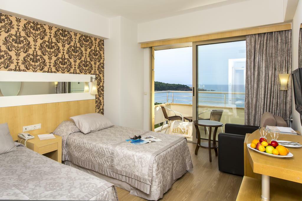 Lycus Resort Okurcalar