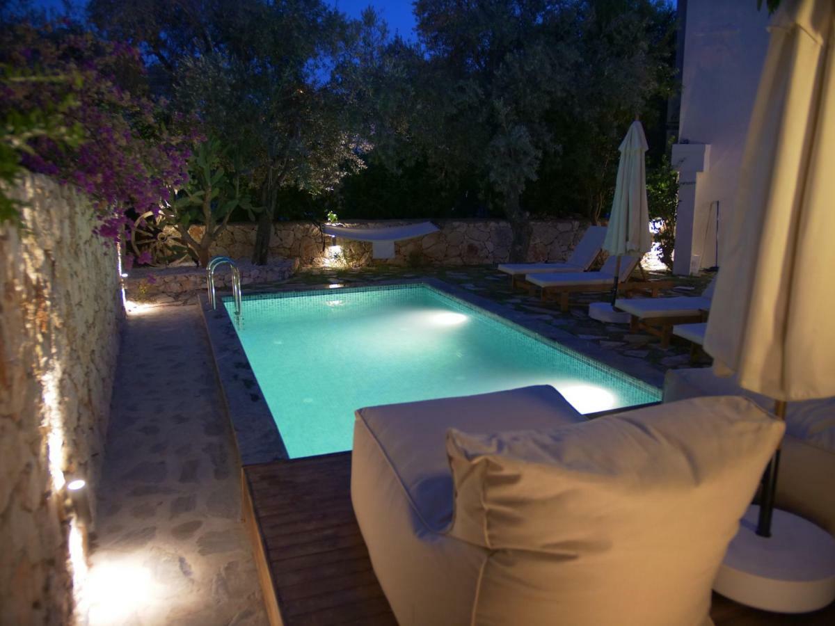 Roxy 3 Bedroom With One Of The Unique Gardens In Kalkan