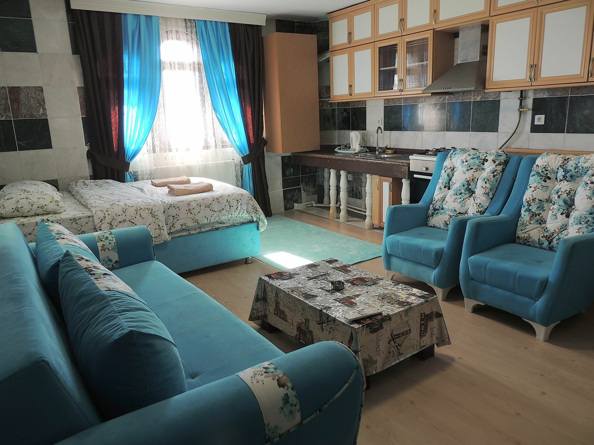 Haznedar Koeskue Aparthotel