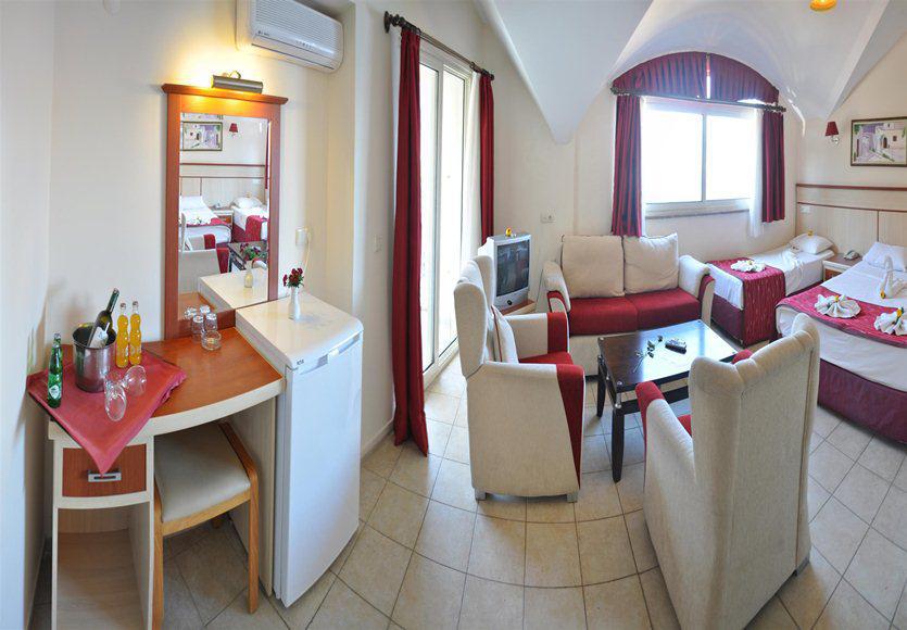Calipso Hotel 4*