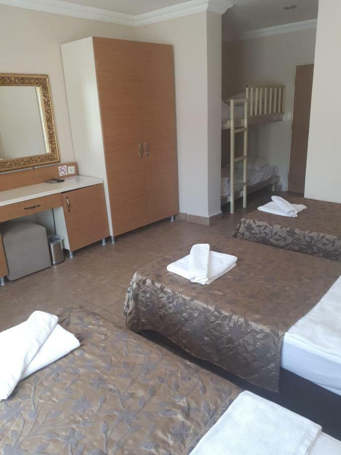 Risa Hotel