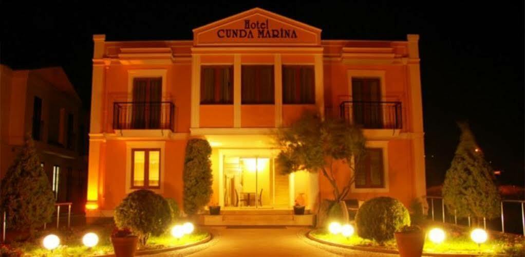Ebruli Cunda Bed & Breakfast