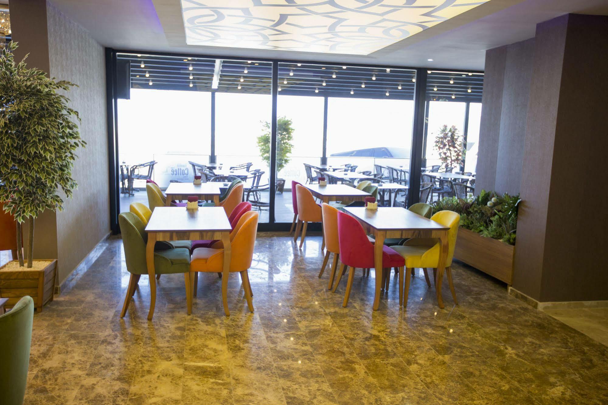 Hotel Royal Life Exclusive 4*