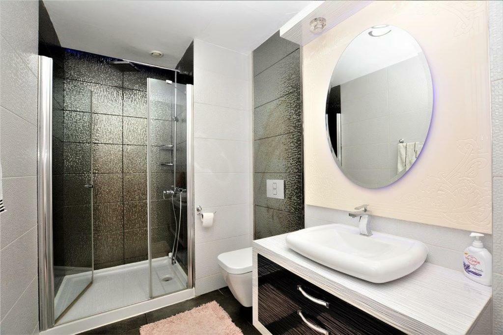 Apartment Azura Park